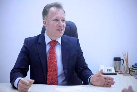 Ildo Wilde, do Sicredi Alta Paulista, fala sobre a importância das cooperativas para os rotarianos da região