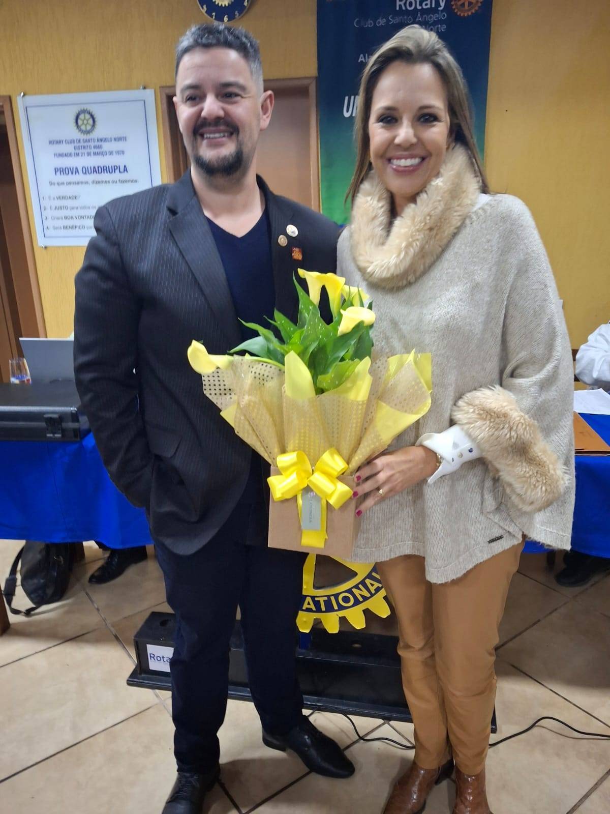 Ontem, tivemos a honra de receber em nosso Rotary Club de Santo Ângelo Norte a Delegada de Polícia, com 21 anos de dedicação à segurança pública, e atual Deputada Estadual Delegada Nadine.