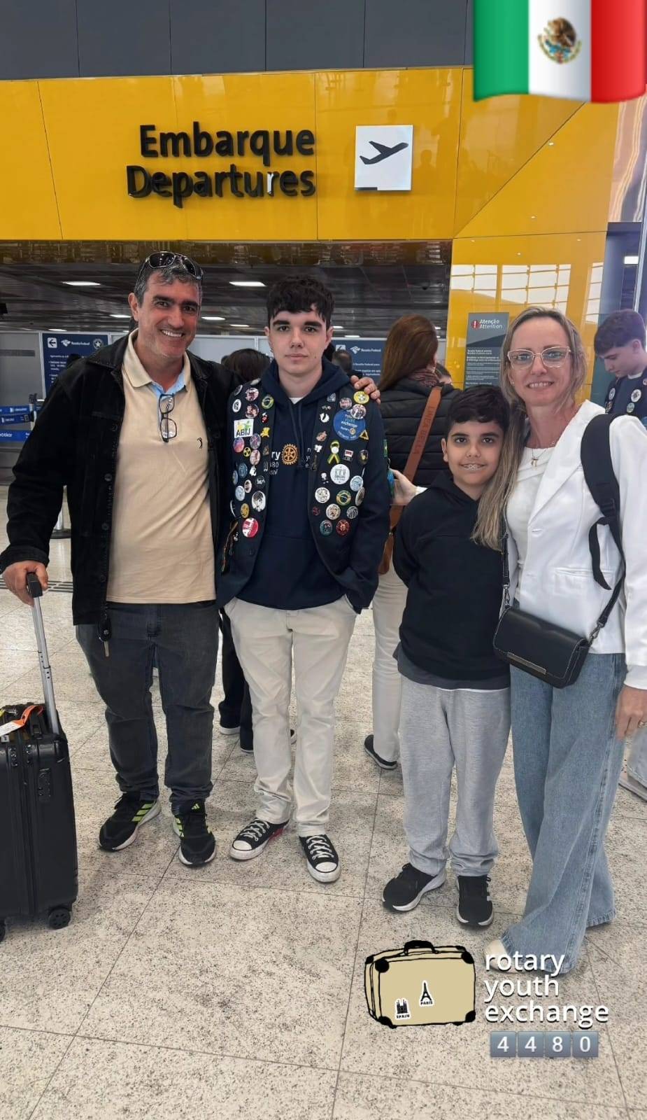 Chegadas e partidas: Intercambista João Gabriel, parte diretamente de Jales para Mérida, a capital do mundo Maia no México.