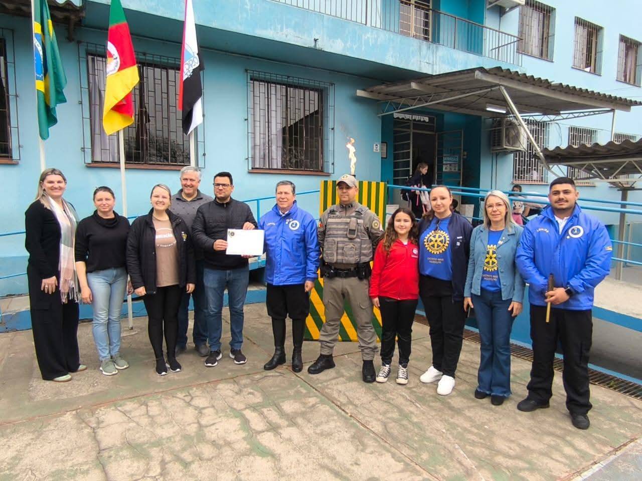 Representantes do Rotary Club de Agudo