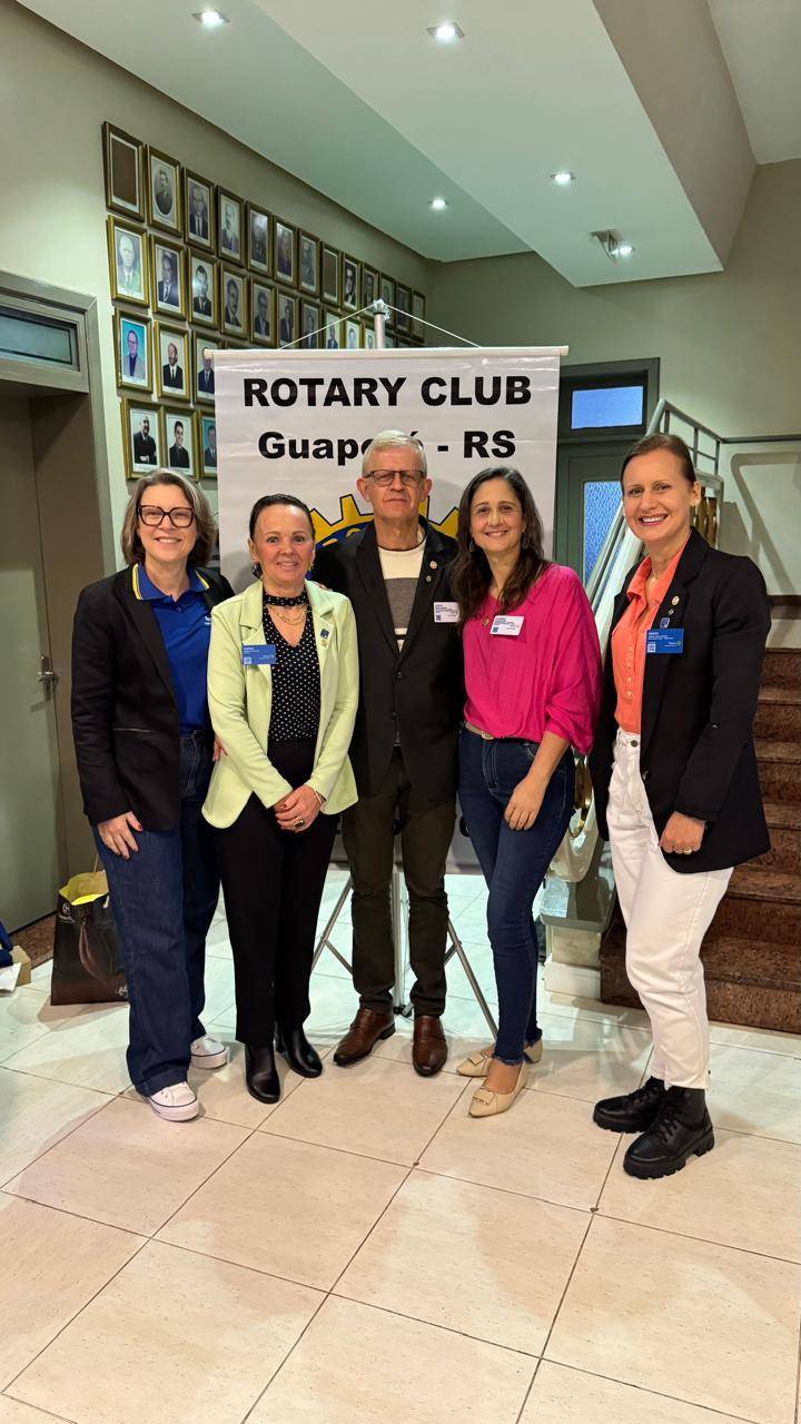 Companheiro (as) presentes Ivanice Kich, Gilmar Leonhardt e esposa Varnice, Elisabete Weber e Simone Gärtner