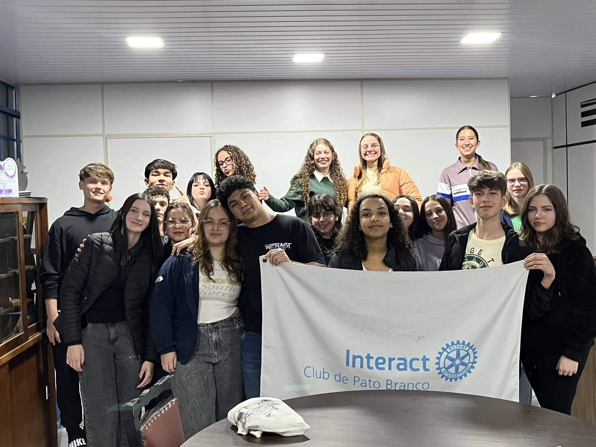 No dia 26 de agosto de 2025, aconteceu a primeira reunião extraordinária do Interact Club de Pato Branco da gestão 2025/2026. Durante o encontro, foi realizado planejamento de futuros projetos e uma dinâmica para a integração do clube.