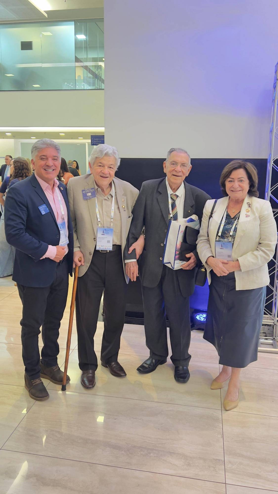 Governador Indicado Jr. Campos Prado e Governadora Sueli Kaiser encontram José Pretoni e Mário Antonino no 48º Instituto Rotary Brasil em Maringá