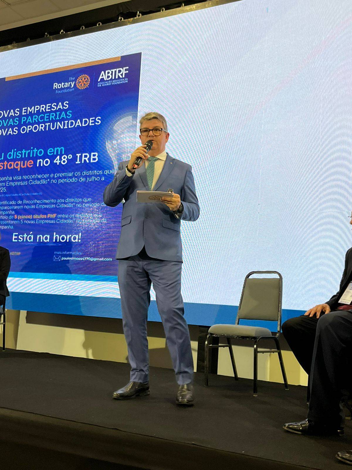 Paulo Simões, sua trajetória no Rotary é feita de propósito, empatia e impacto, e você nos mostra todos os dias que, quando servimos de coração, o mundo se transforma.