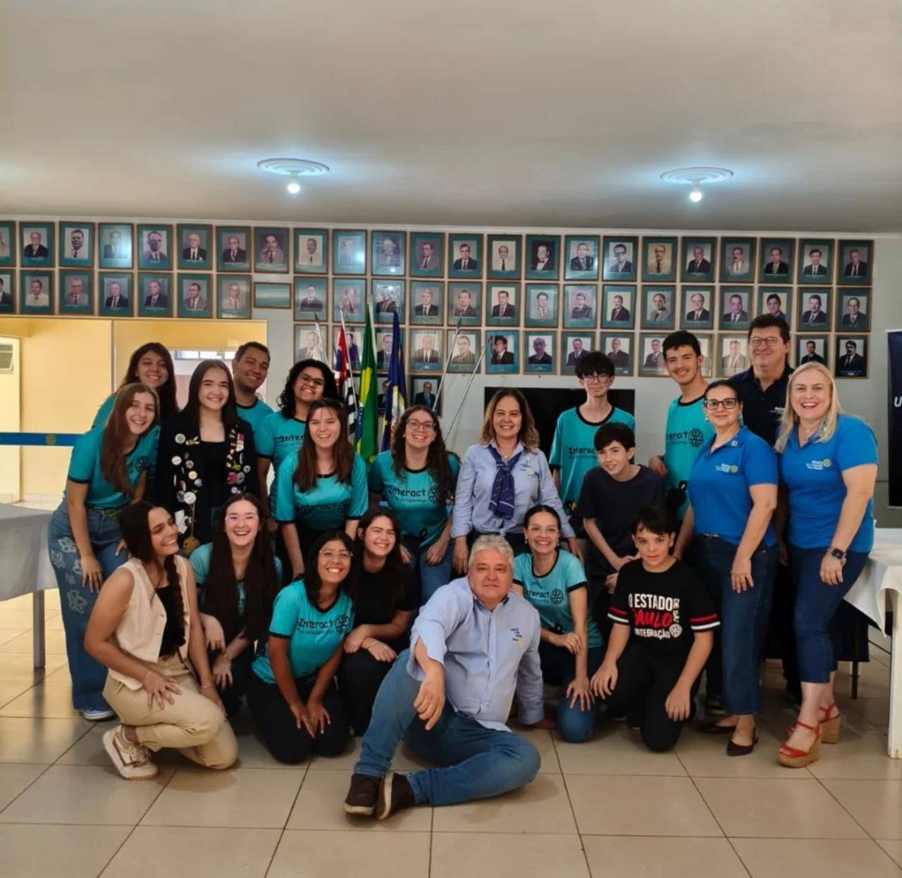 Governador. Lelo Maset e esposa Cláudia Marcam Presenca  no Interact Club de Votuporanga 