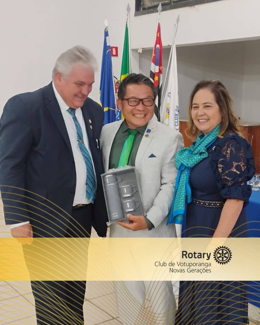 Os quatro Rotary Clubes de Votuporanga se reúnem com o casal governador Lelo e Claudia Maset, em jantar de confraternização.