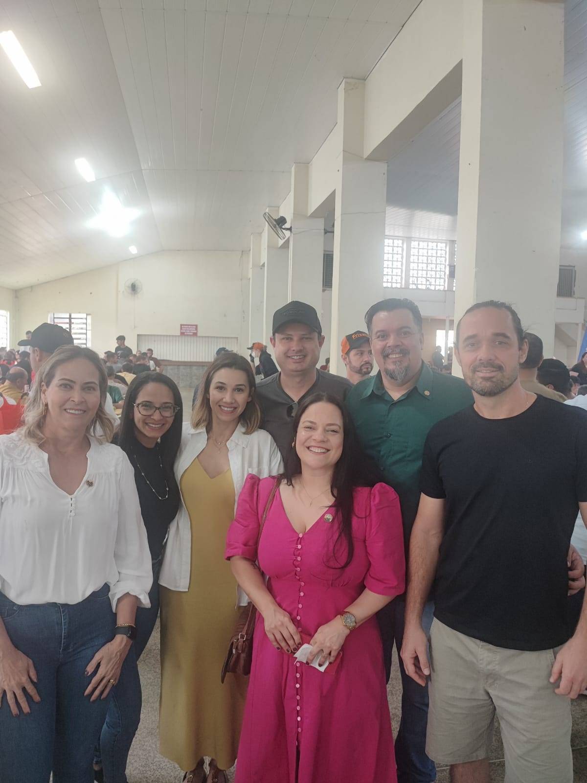 O Rotary Club de Medianeira Caminho do Colono, esteve presente no XXI Festival de Cortes Especiais Suínos, evento tradicional do Rotary Club de Medianeira Rio Alegria