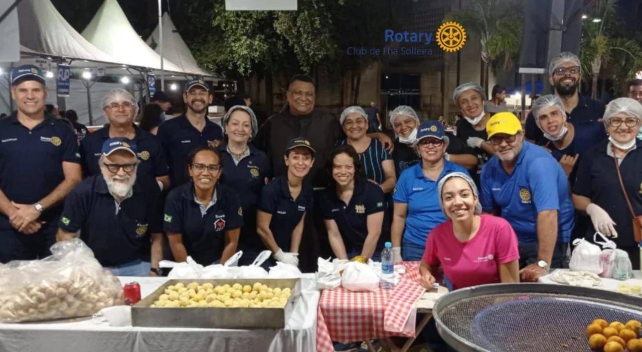 Rotary Club llha Solteira Participa da  13° “Festa da Mandioca