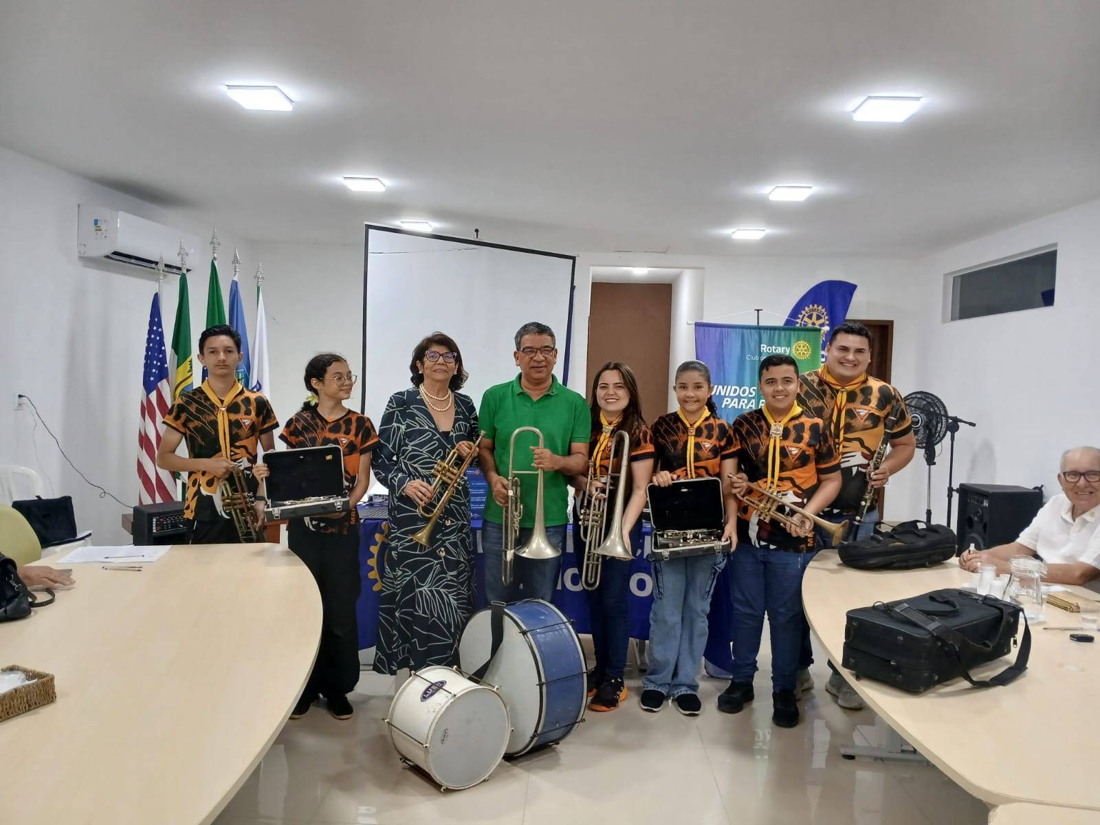 Entrega de instrumentos musicais ao Clube de Desbravadores Leopardo, de Mossoró
