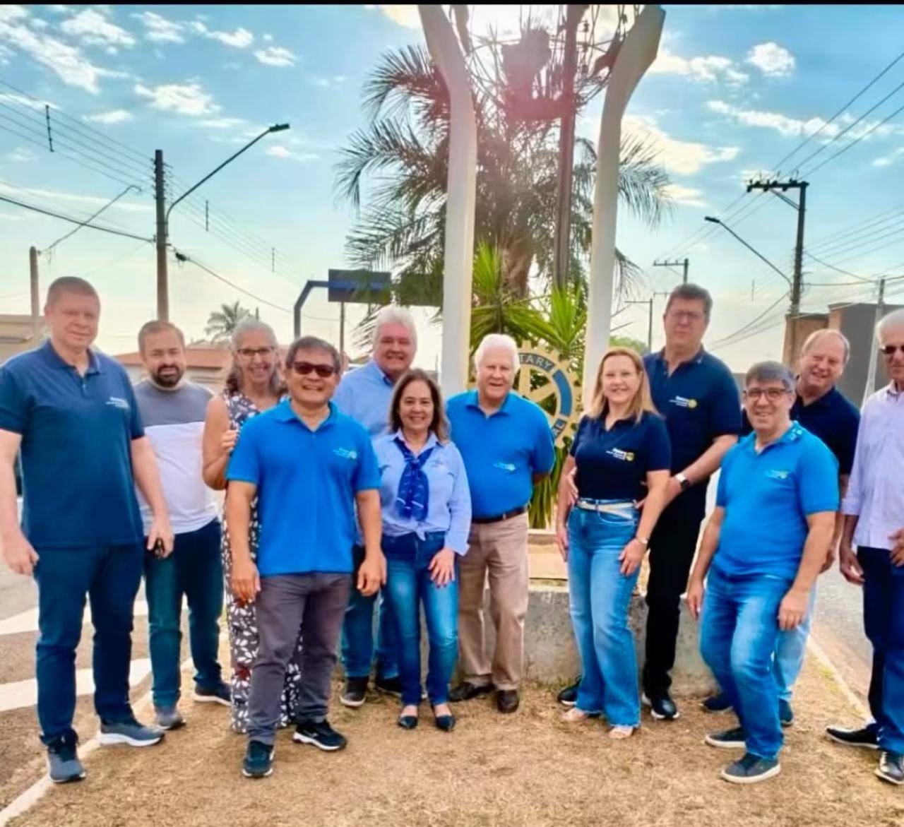 Governador Recebe Decreto de Hóspedes Ilustres da Cidade.de  Votuporanga 