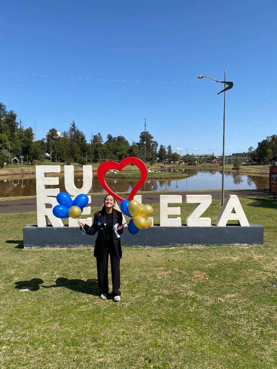 Rotary Club de Realeza recebe intercambista da Bélgica