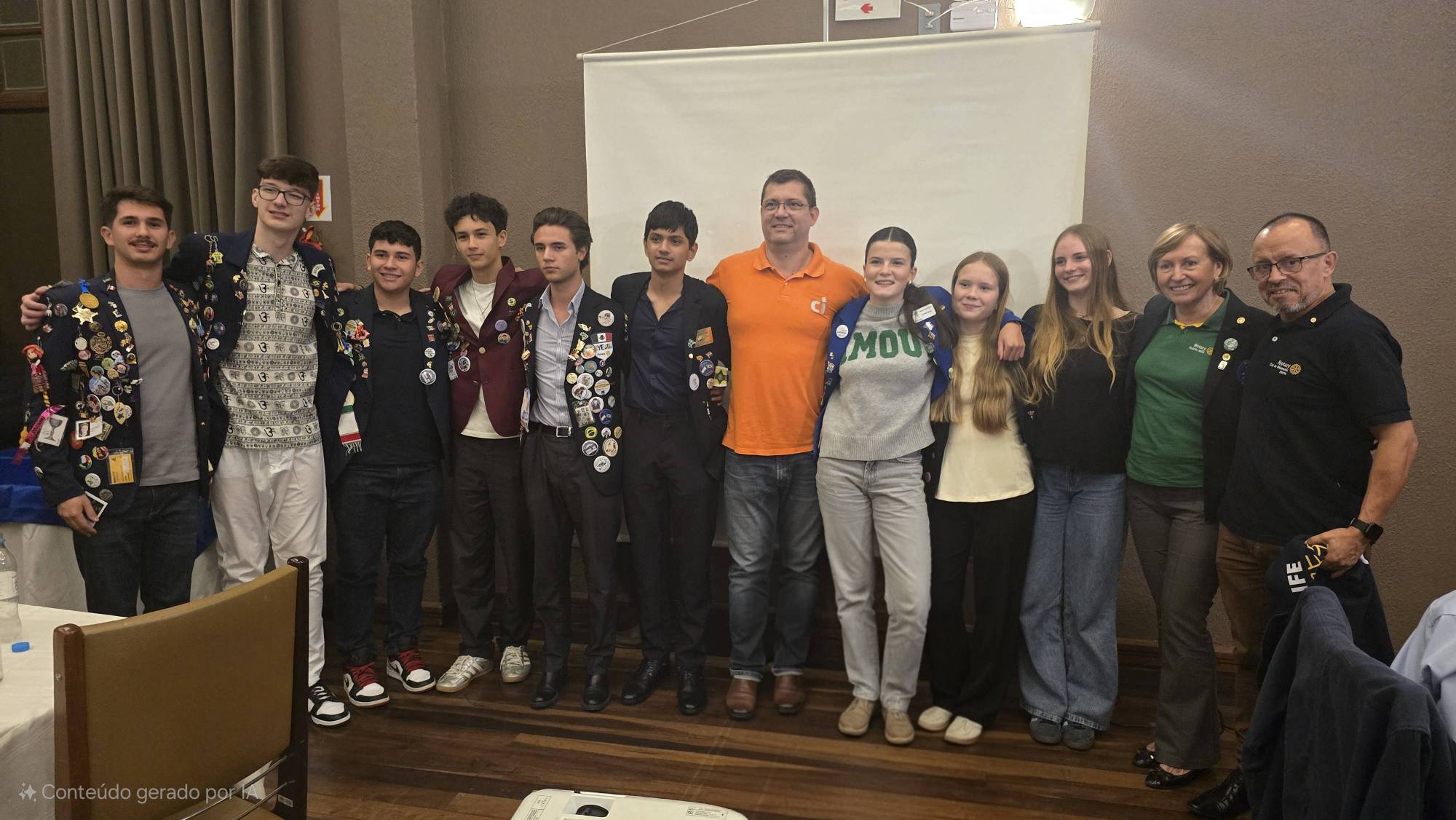 Os intercambistas e dirigentes do programa PIJ