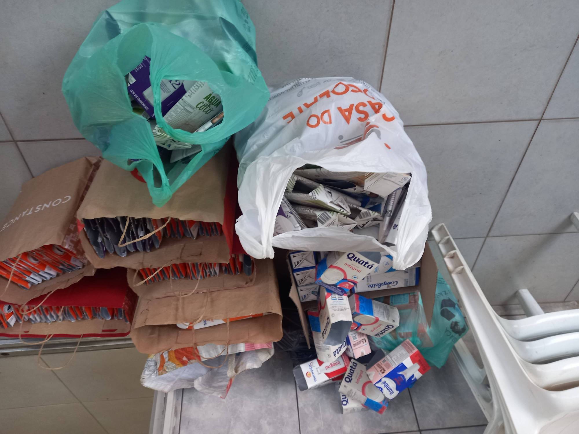 CAIXAS TETRA PAK. REUTILIZÁVEL NA ALIMENTAÇÃO