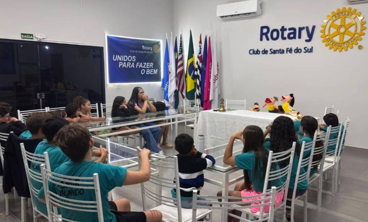 Rotary Kids de Santa Fé do Sul Promove Bate Papo Sobre Educação e Alfabetização