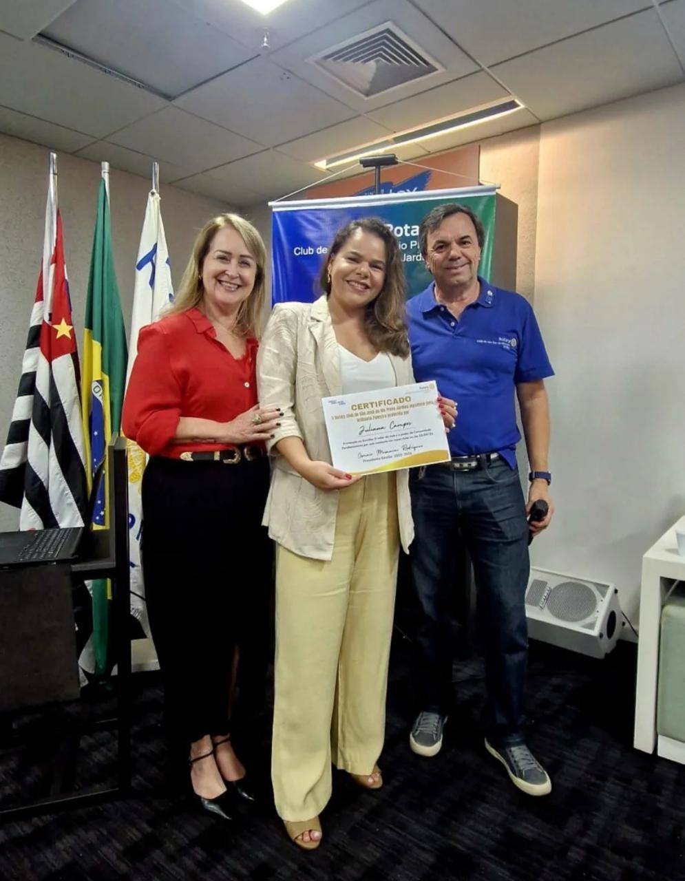 Juliana Campos Faz Palestra Sobre  Setembro Amarelo