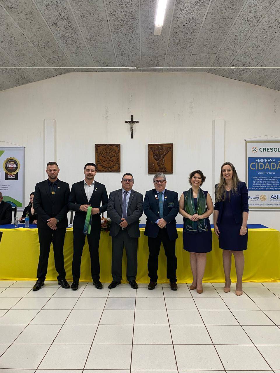 Rotary Club de Realeza recebe a visita oficial do governador Wilson J. Schiavinato Jr. em noite festiva com admissão de novos associados.