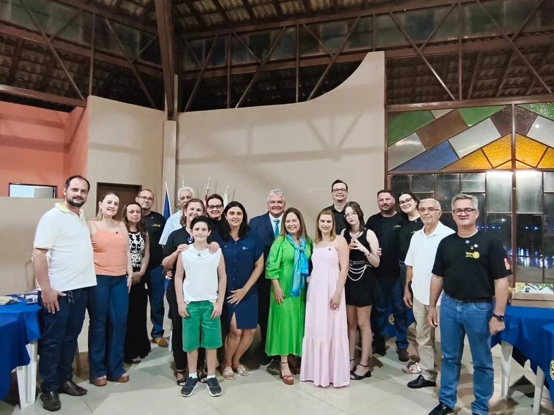 Lelo Maset e Esposa Cláudia Realizam Visita Oficial ao Rotary Club de Valentim Gentil