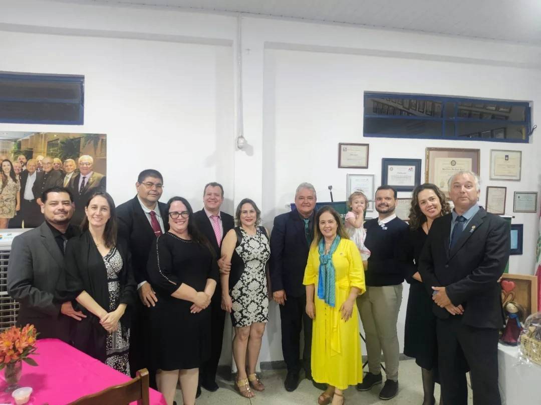 Rotary Clubs de Jahu Leste e Terra Roxa recebem governador Lelo Maset em visita oficial com troca de experiências e apresentação de projetos