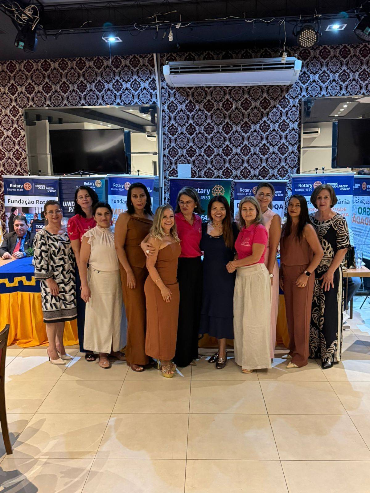 Fundação do rotary club satélite Laços que curam