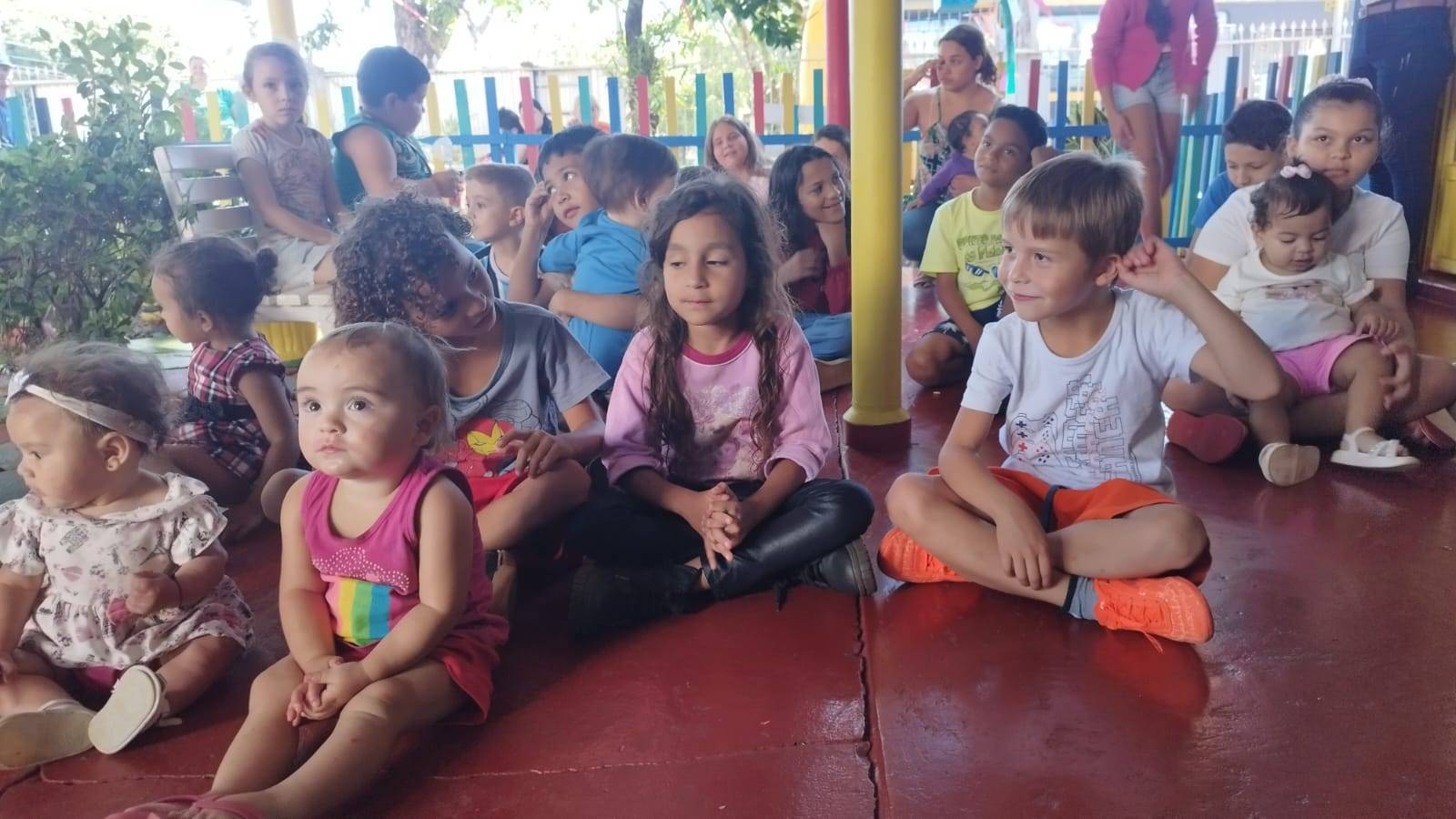 O Rotary Club de Medianeira Caminho do Colono realizou hoje uma linda e emocionante ação em comemoração ao Dia das Crianças! 💖✨