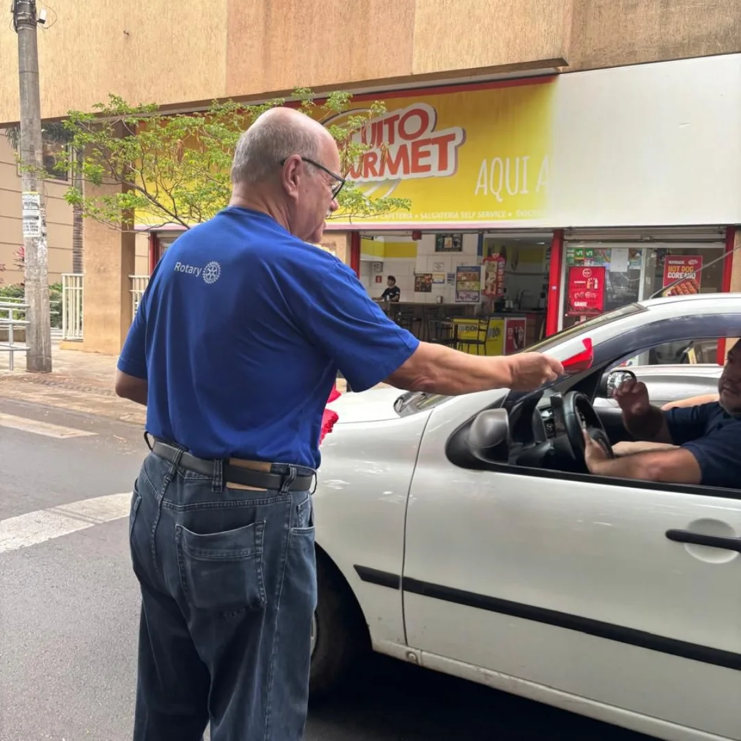 Rotary Club de Jahu-Leste promove pedágio educativo para conscientização sobre a erradicação da poliomielite