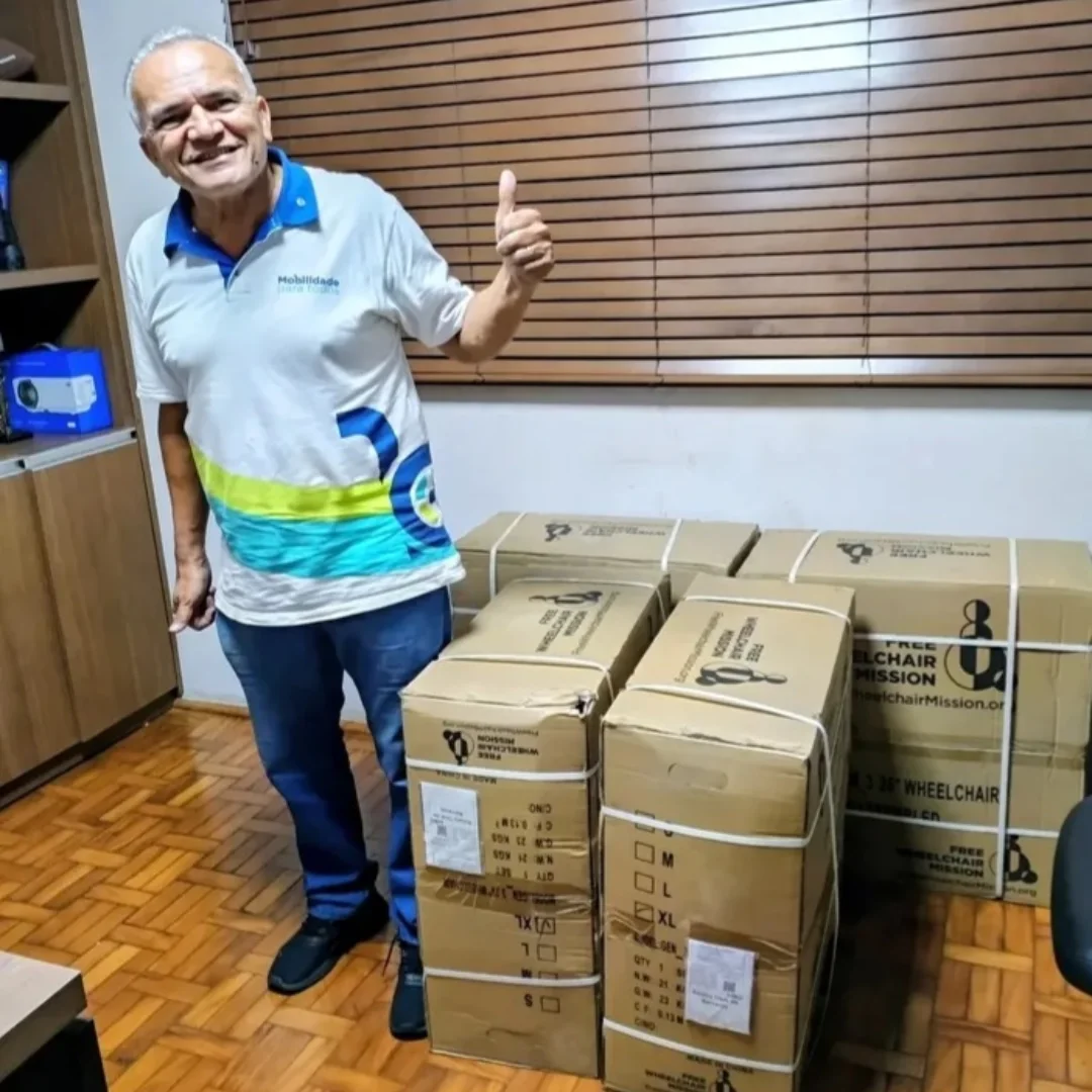 Rotary Club de Barretos recebe quatro novas cadeiras de rodas pelo programa Mobilidade Para Todos
