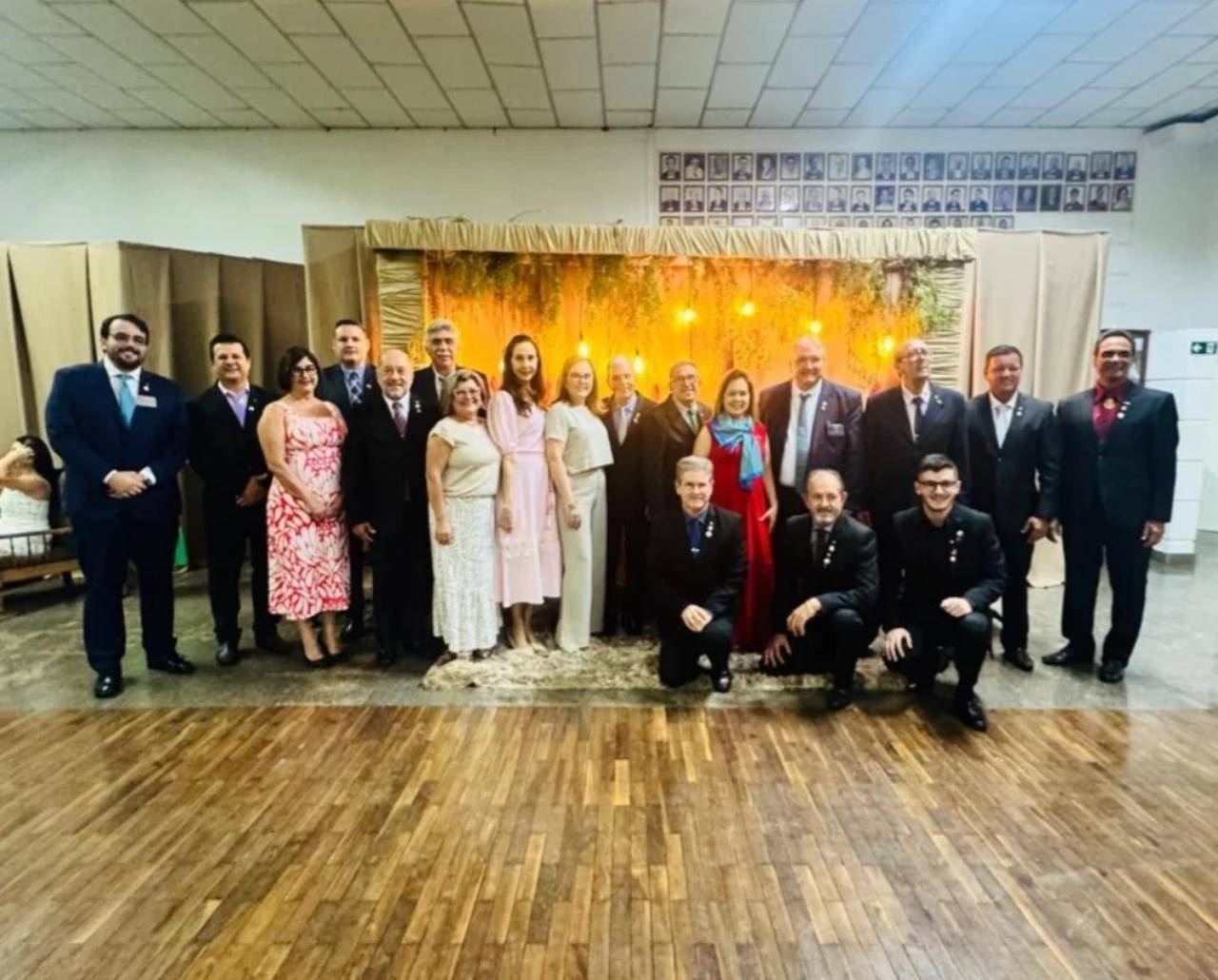  Rotary Club de Itápolis Recebe Visita do Governador  Lelo Maset 