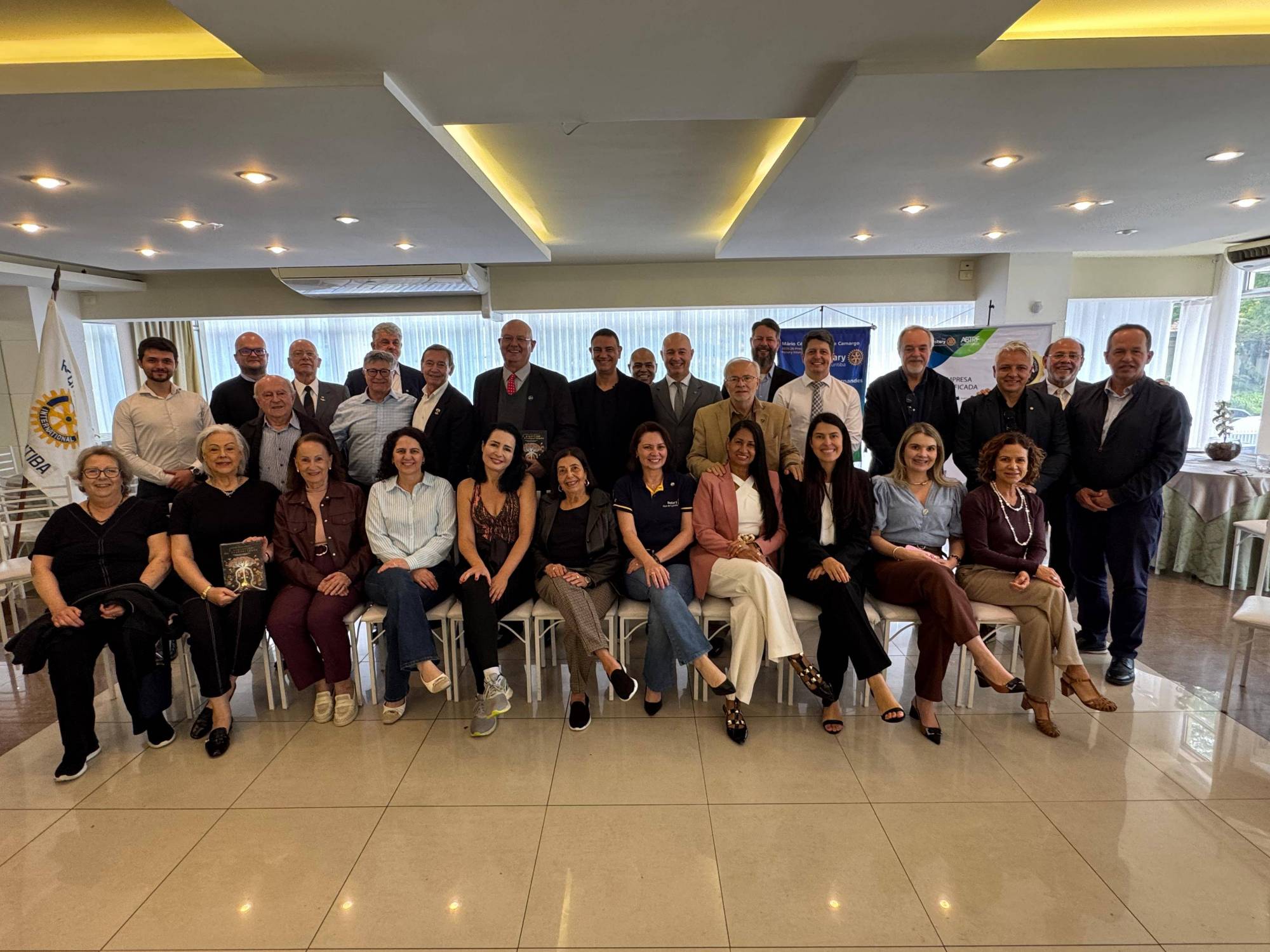 20ª reunião ordinária do Rotary Club de Curitiba - Palestra O Algoritmo da Prosperidade com o psicólogo Fernando Botto Lamóglia