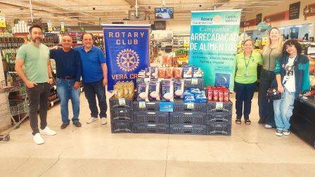 Chuvas atrapalham ação dos rotarianos pelo Programa Carrinho Solidário, em parceria com o Supermercado Pão de Açúcar