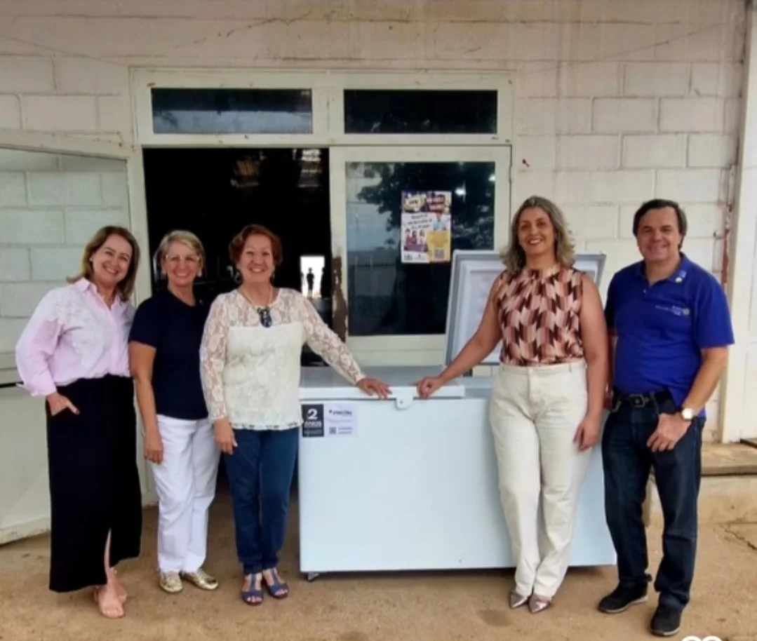 Rotary Club de São José do Rio Preto Jardins Conclui Entrega de Freezer ao Instituto Alarme