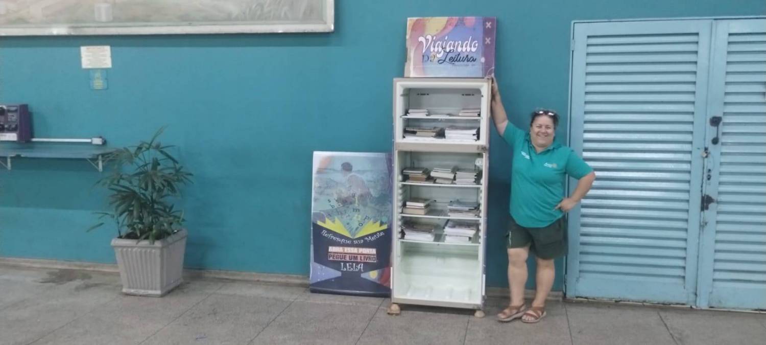 VIAJANDO NA LEITURA GELOTECA DO ROTARY NA RODOVIÁRIA MUNICIPAL DE PIRACICABA