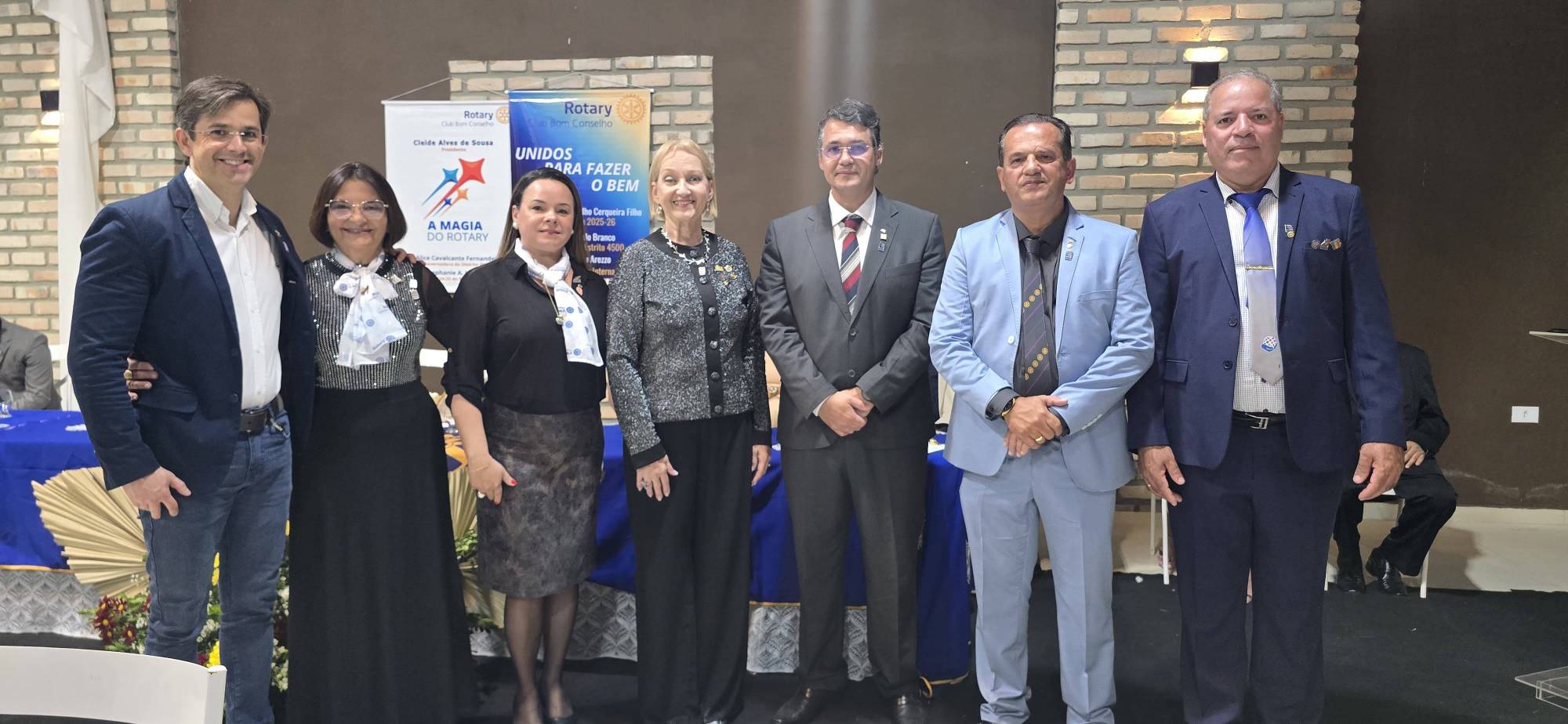Posse do Presidente Dr. Aberlardo Cerqueira e transmissão de cargos do Conselho Diretor do Rotary Clube de Bom Conselho - Gestão 2025-2026