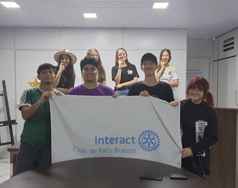 No dia 09 de dezembro de 2025, aconteceu a décima sétima reunião ordinária do Interact Club de Pato Branco da gestão 2025/2026. Durante o encontro, foi realizado planejamento de futuros projetos e uma dinâmica para a integração do clube.