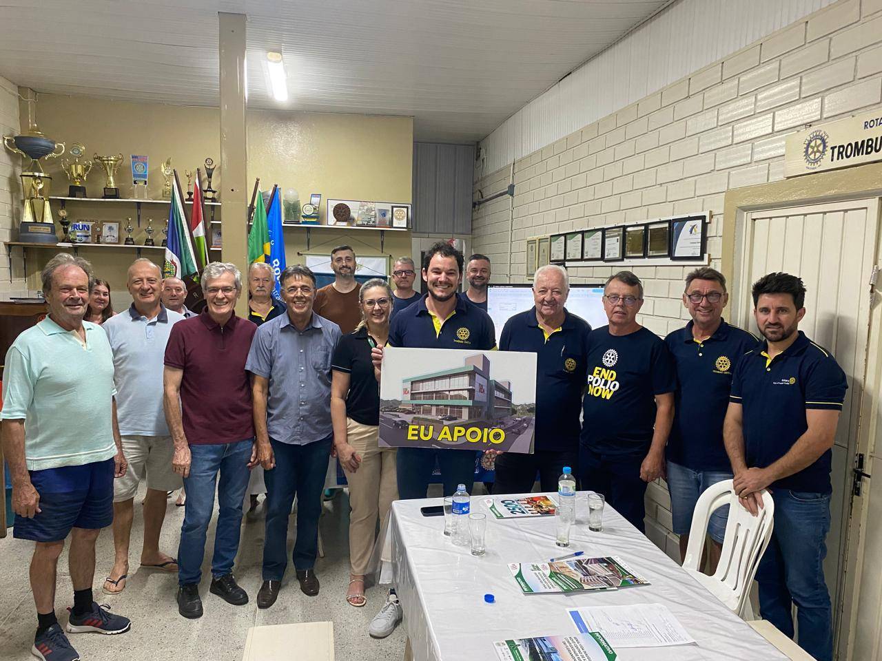 Companheiros do RCTC juntamento com a equipe do Renal Vida