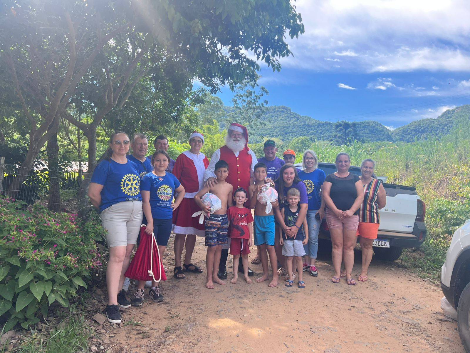 Momentos de solidariedade dos nossos companheiros