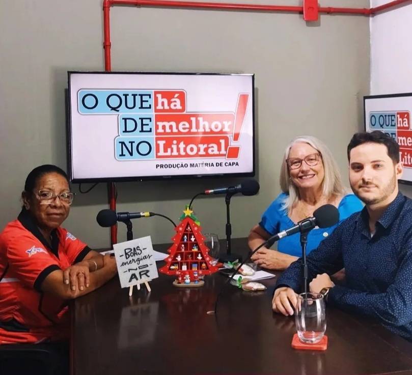 Secretária do RC Capão da Canoa e Presidente do Rotaract Capão da Canoa com Evanilda Vasconcellos da Rádio Matéria de Capa