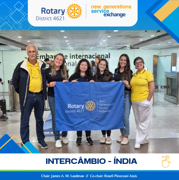 Na foto: Estudantes de Medicina embarcando para a Índia pousando ao lado do Chair James A. M. Landman e a Co-chair: Roseli Piovezani Assis, ambos do distrito 4621