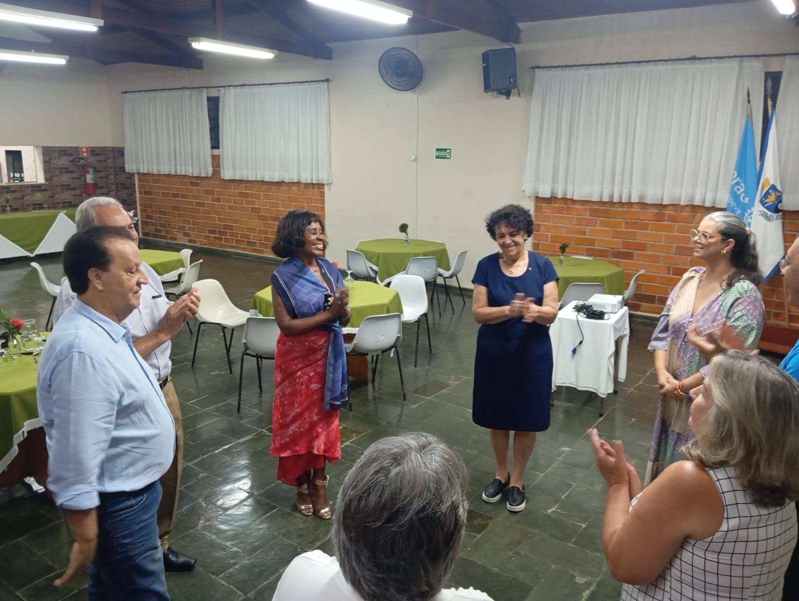 Quem dança, seus males espanta 