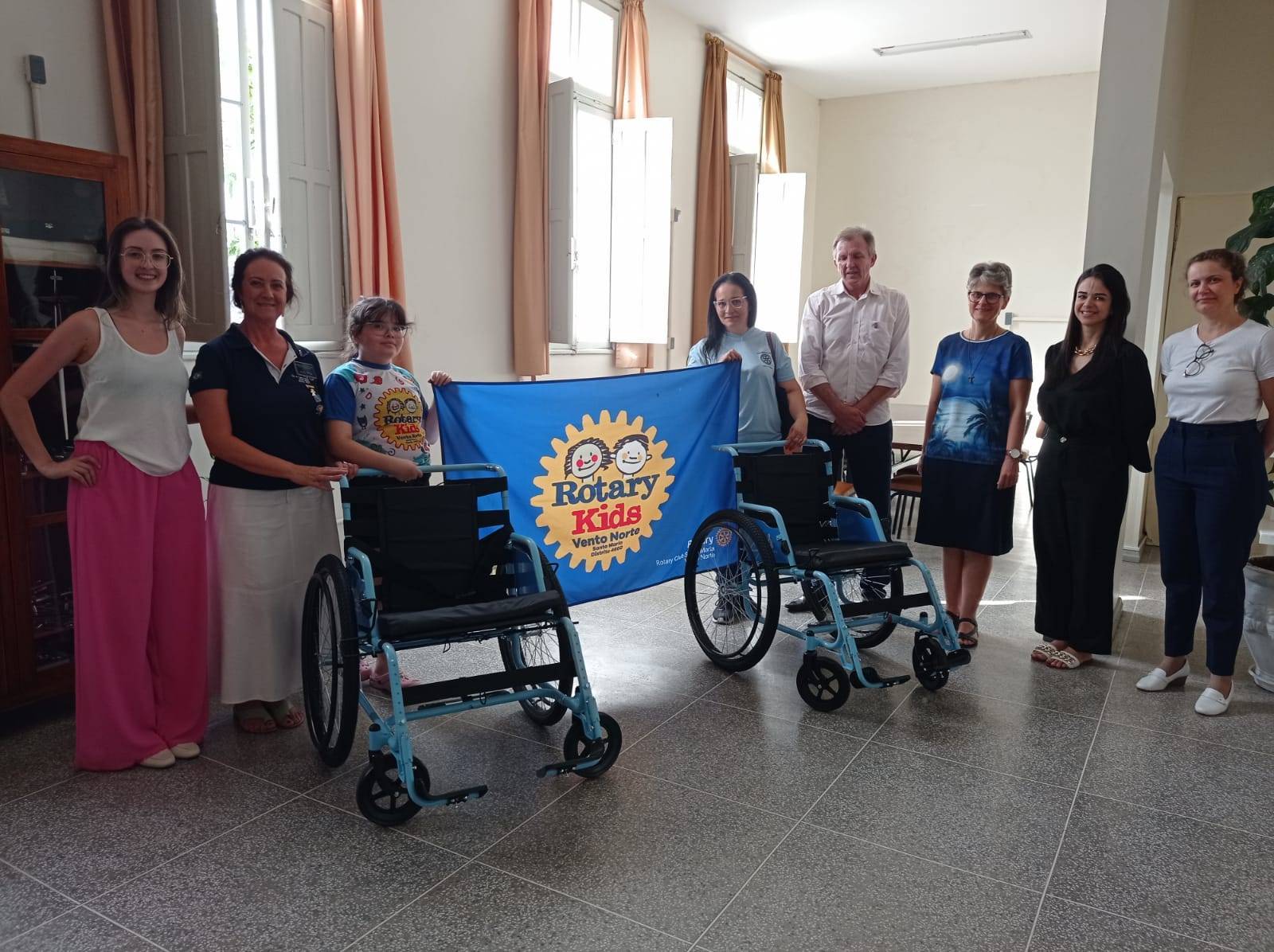 RCSM-Vento Norte em Serviço para Comunidade - Entrega de cadeiras de Rodas