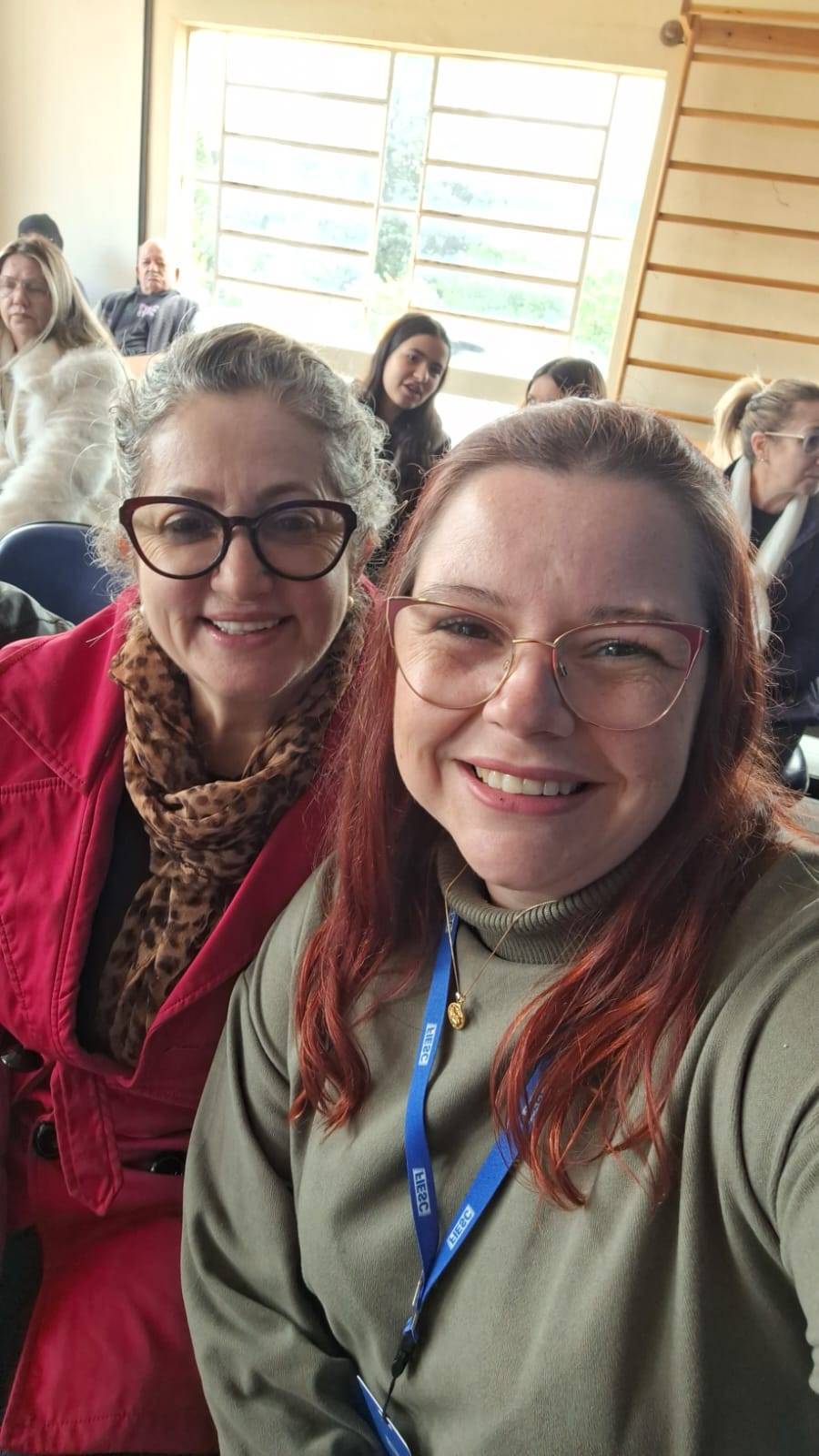 ROTARY CLUB DE TUBARÃO LUZ - PRESENTES DO ABRIGO DOS VELHINHOS EM TUBARÃO