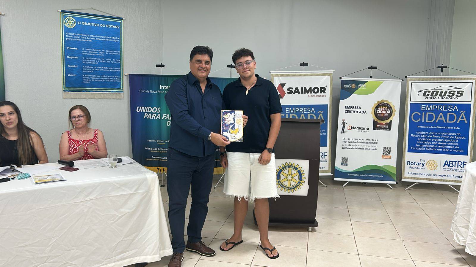 Entrega da Flâmula da França 