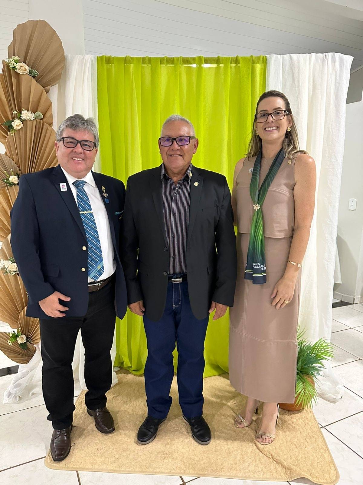 Visita Oficial do Governador do distrito 4640 Wilson Júnior e entrega de título de Safira ao companheiro Mário Roberto