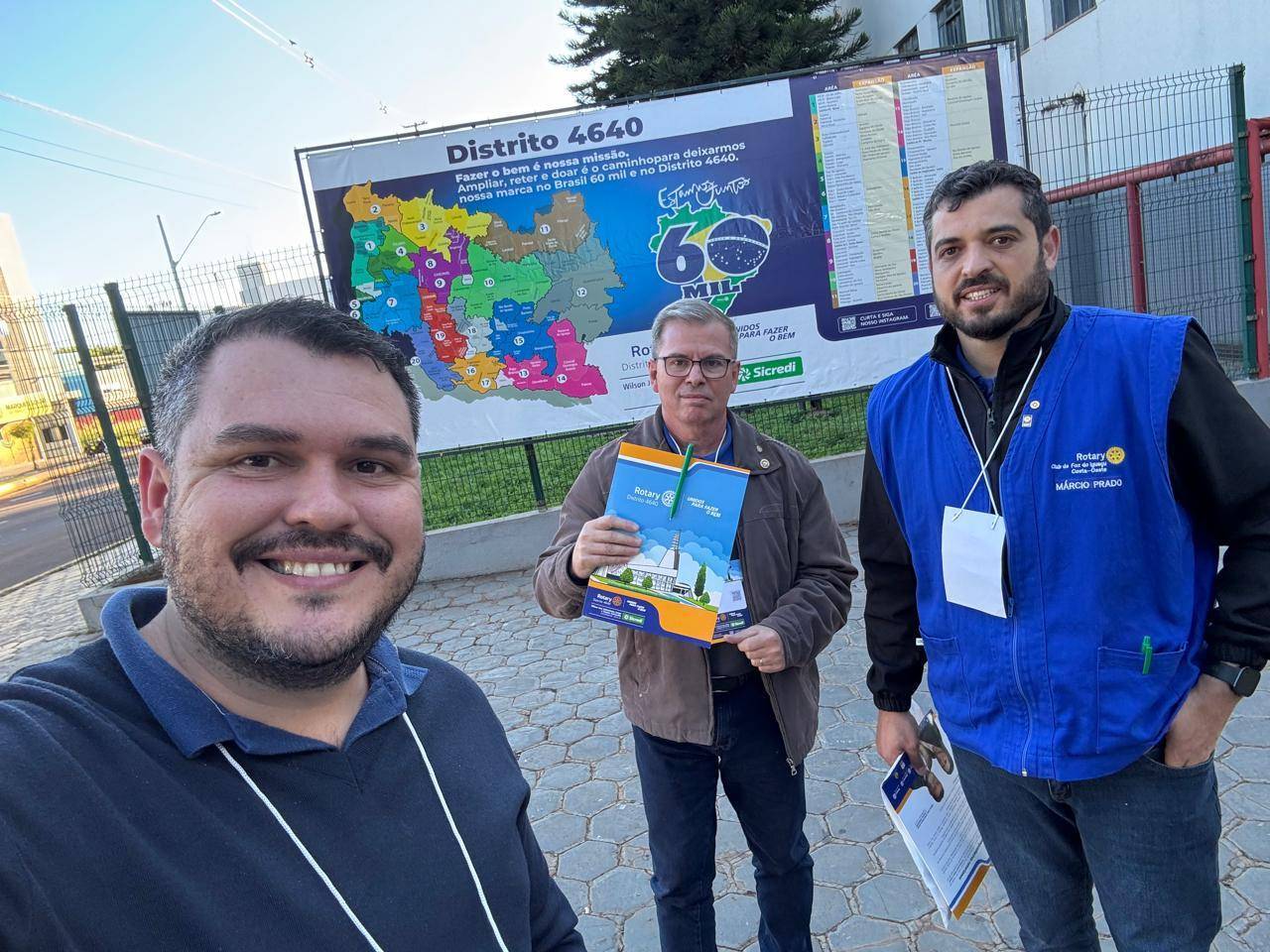 DA ESQUERDA PRA DIREITA , PRESIDENTE ANDERSON BATISTA , SECRETÁRIO EXECUTIVO MARCOS LOBREGAT E SECRETÁRIO MÁRCIO DO PRADO.