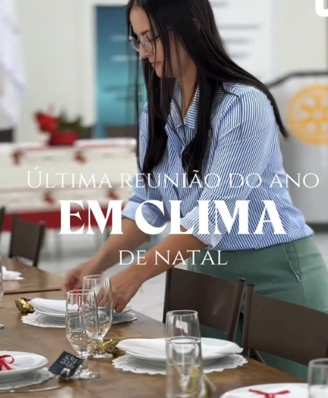 Nossa última reunião de 2025 foi em clima natalino 🎄