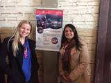 Rocheli Nardes, Rotaractiana do Clube de Santo Ângelo (E) e Ana Paula Brum na apresentação do Projeto Rotaract Pub