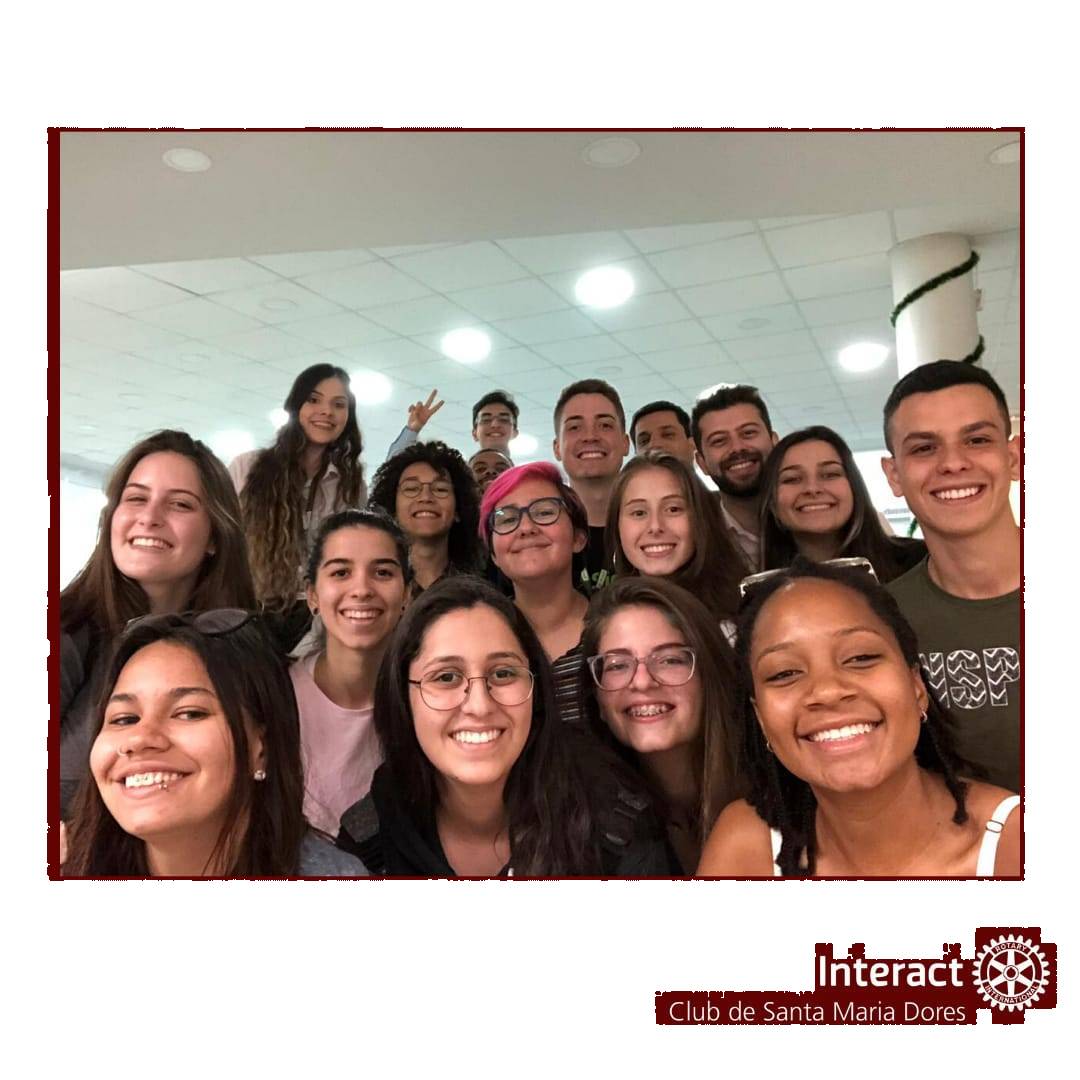 No dia 19 de Dezembro, o Interact Club de Santa Maria Dores, realizou juntamente com Instituição Financeira Cooperativa Sicredi (@sicrediregiaocentro )  o projeto Crescer, nele foi realizada uma palestra sobre cooperativismo, além de debates e momentos de