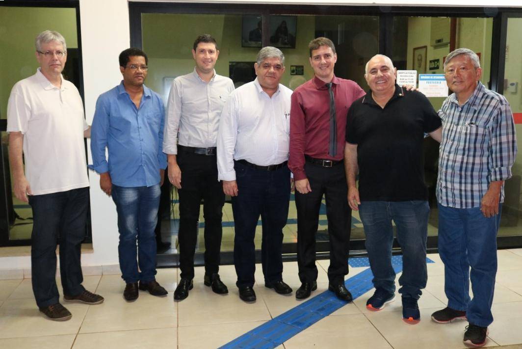 Foto Cps e Vereador Alexandre Aprov Lei Inclui Calendario Oficial Feijoada c/Pagode RC A Norte