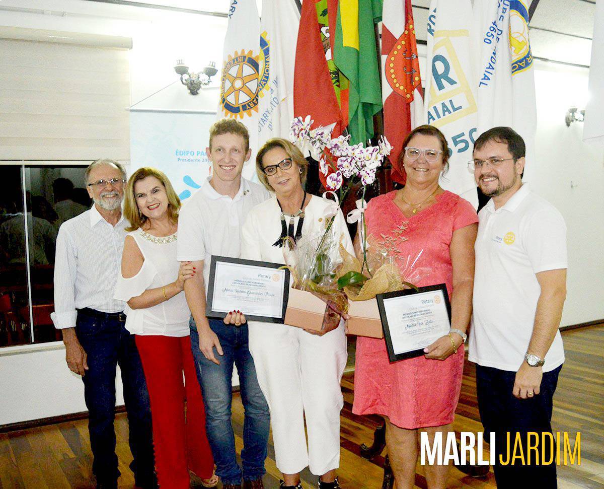 Esq p/ Direita: Zeca Dias (Projetos Sociais) e Roseli sua esposa; Édipo Packer (Presidente); Maria Helena (Homenageada); Marlize (Homenageada); Marcel Ruas (Coord. Projeto) - Foto: Marli Jardim