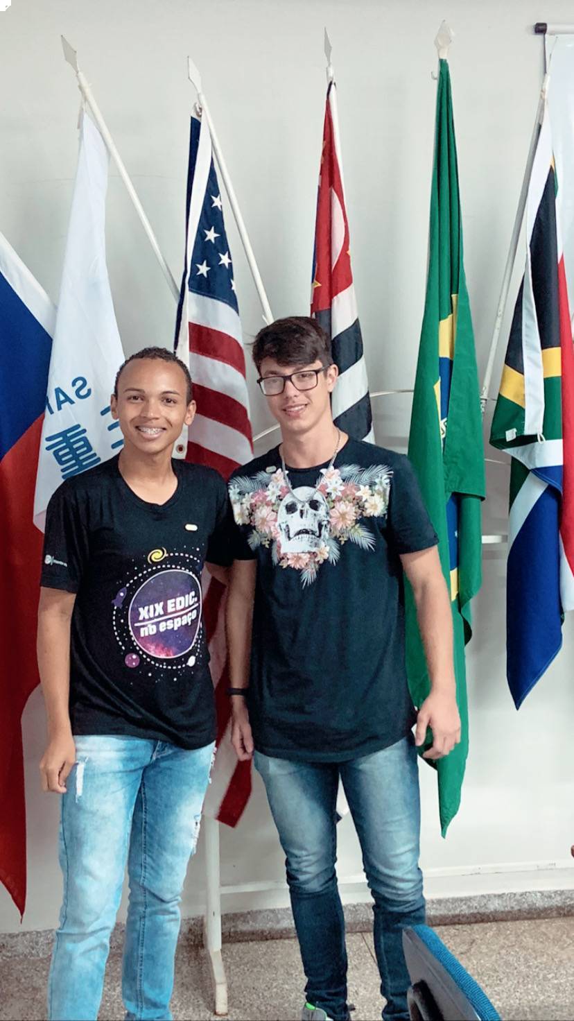 Na nossa última reunião dessa semana houve o empossamento de dois novos membros. 