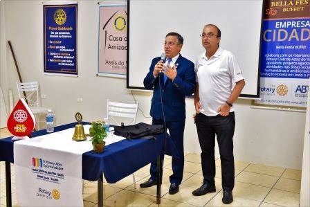 Treinamento intenso antes, durante e depois da gestão. Capacitação constante no Rotary International